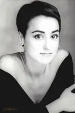 Yvonne Suhor