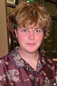 Alex Warren
