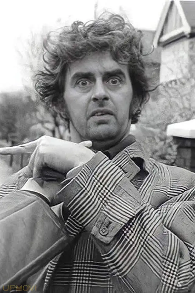 Ian MacNaughton
