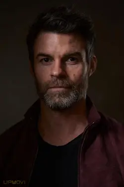 Daniel Gillies