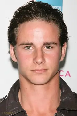 Kelly Blatz