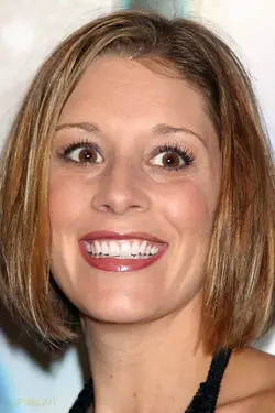 Lindsey Stoddart