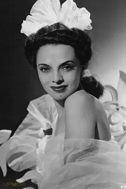 Dora Luz