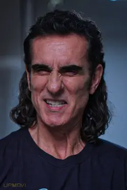 Miguel Varoni