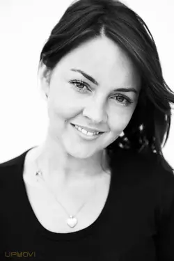 Lacey Turner