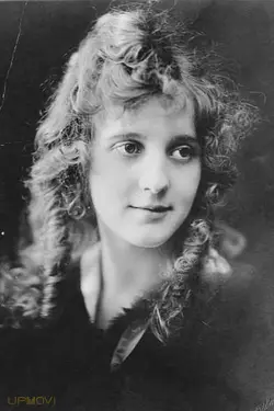 Louise Huff