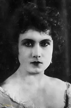 Suzanne Delmas