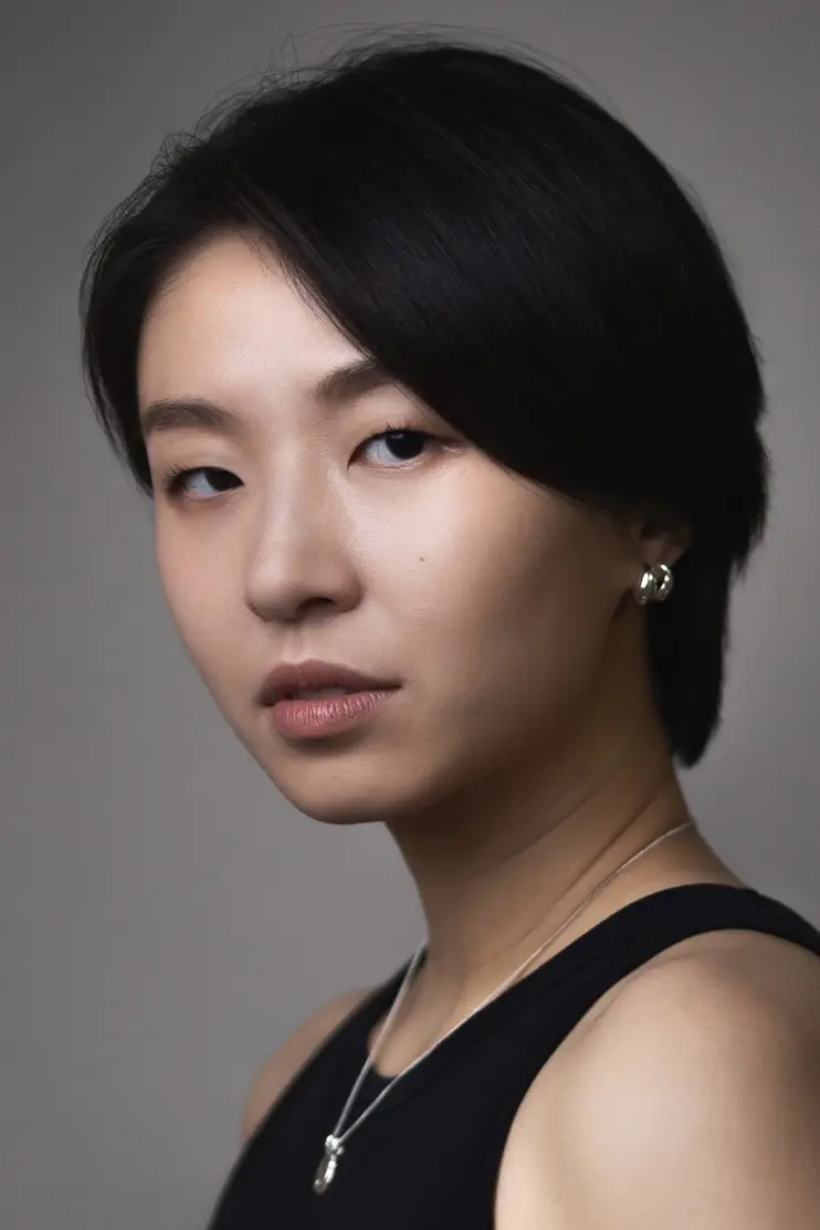 Samantha Lee