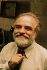 كل واحد بمشاكله