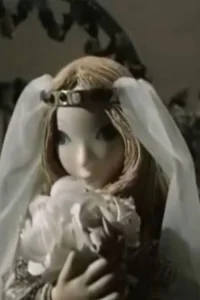 مریشکا و قلعه گرگ‌ها