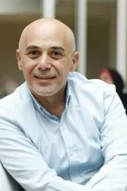 احمد عزت
