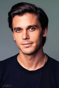 Antoni Porowski