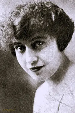 Estelle Mardo