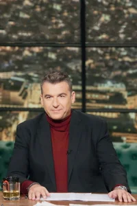 شب دیر با جورج لیانگکا