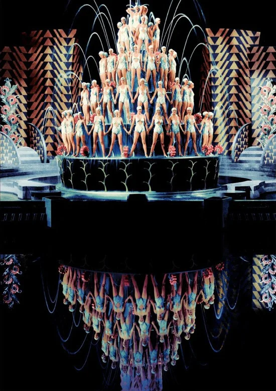 سه cheers برای دختران