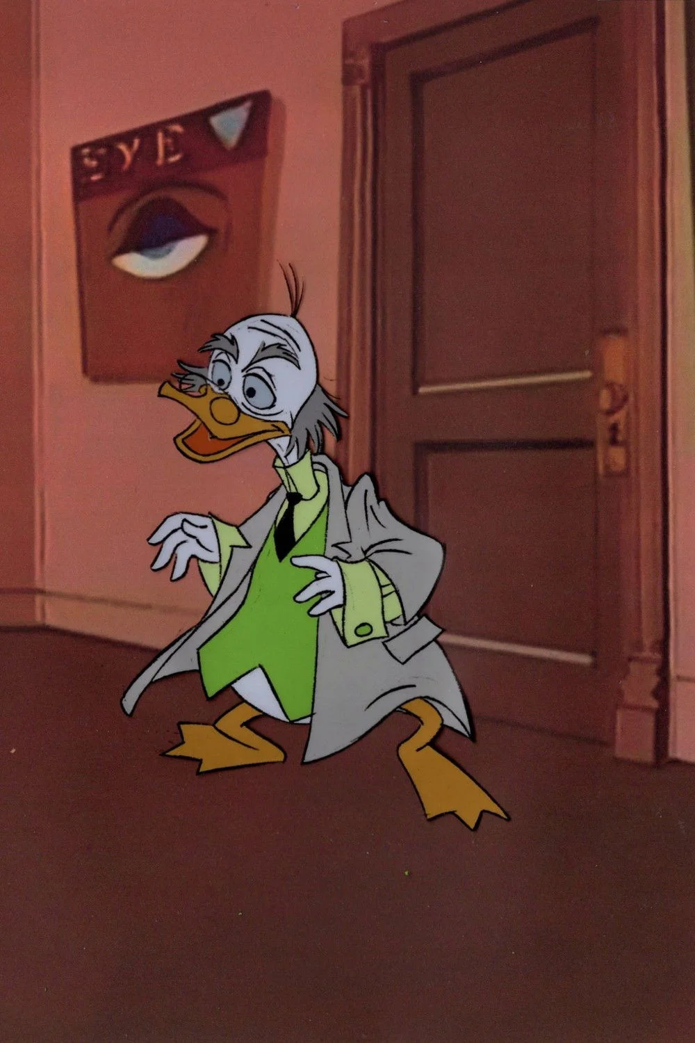 یک میخ مربع در یک سوراخ گرد