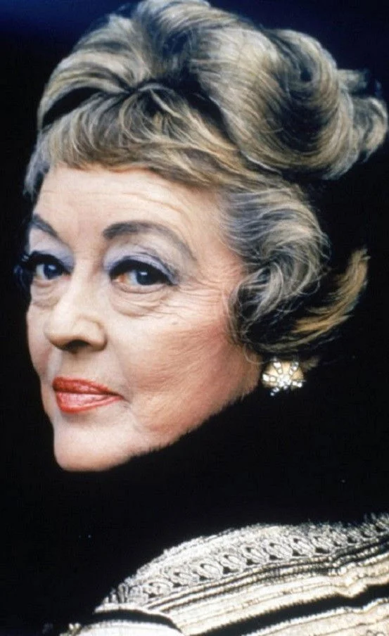 سلام مادر، خداحافظ!