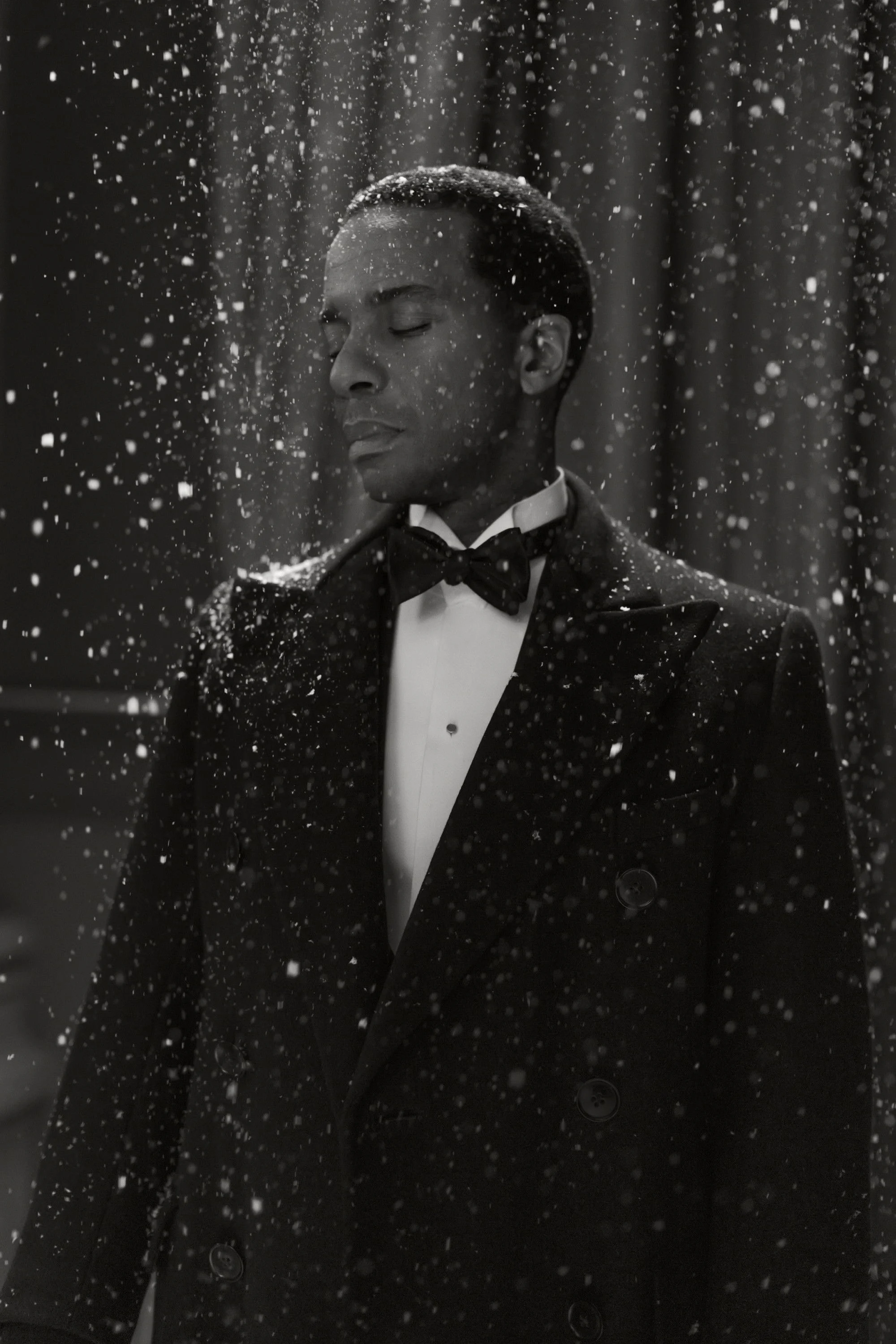 یک بار دیگر... (مجسمه‌ها هرگز نمی‌میرند)