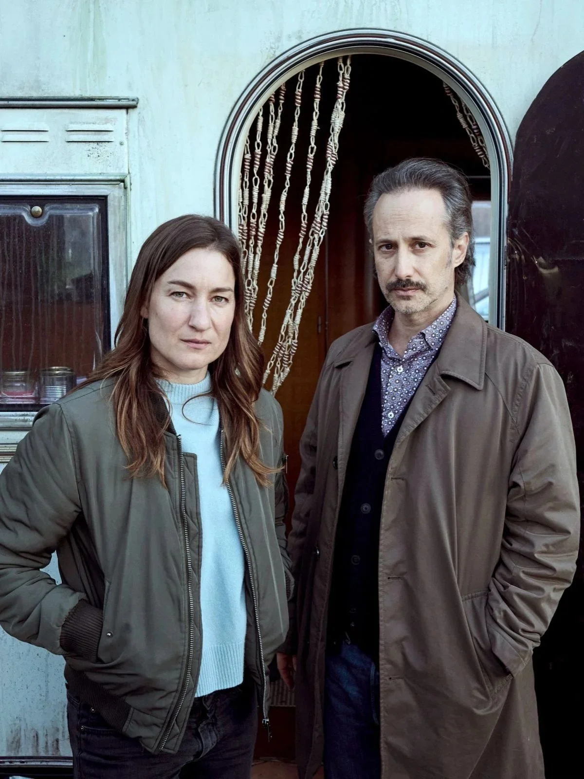 هیچ‌کس دوست ندارد تنها بمیرد. یک جنایت از پاساو