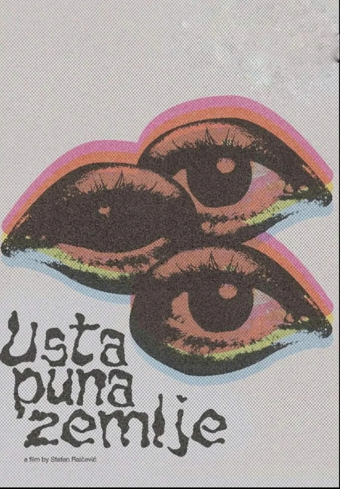 دهانی پر از خاک