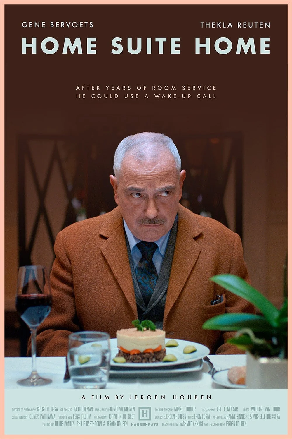 خانه ای در دست و بال