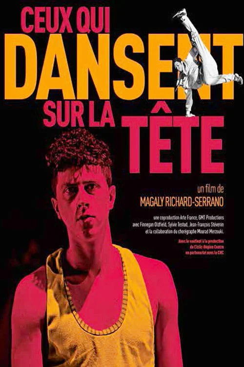 کسانی که بر سر روی سر می‌رقصند