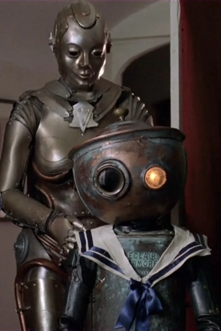 دختر با مریم مکانیکی