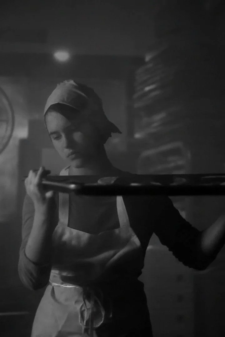 مردی که تنها شب‌ها بیرون می‌آید