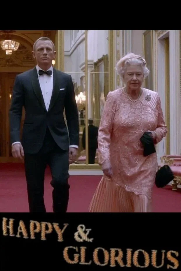 سعادتمند و باشکوه