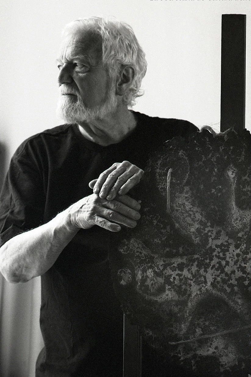 از میان آلن گلس