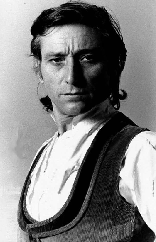 آنیتو گادس، اخلاق رقص