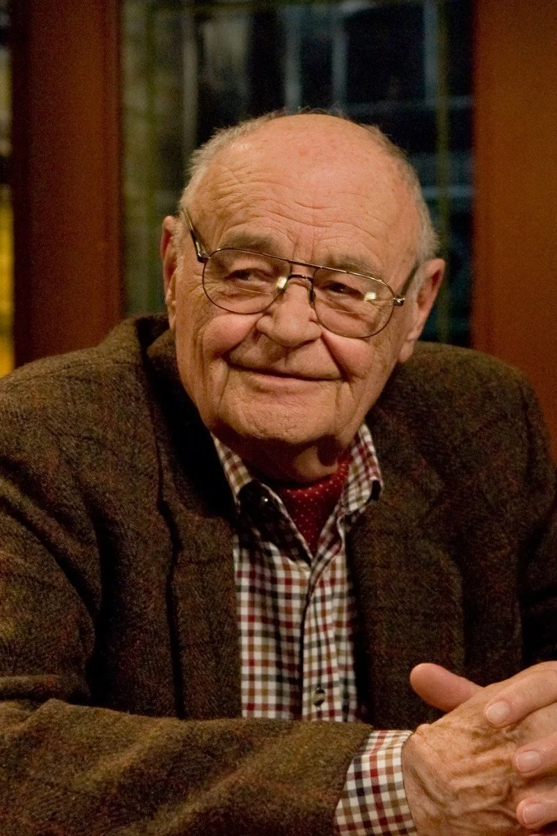 ورده ورولیکک: پادشاهی کمدی ها و افسانه ها