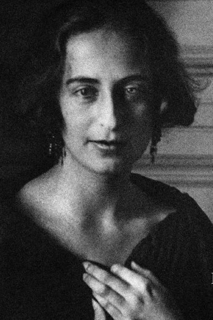 سیل وی نا اوکاپو: وابستگی‌ها