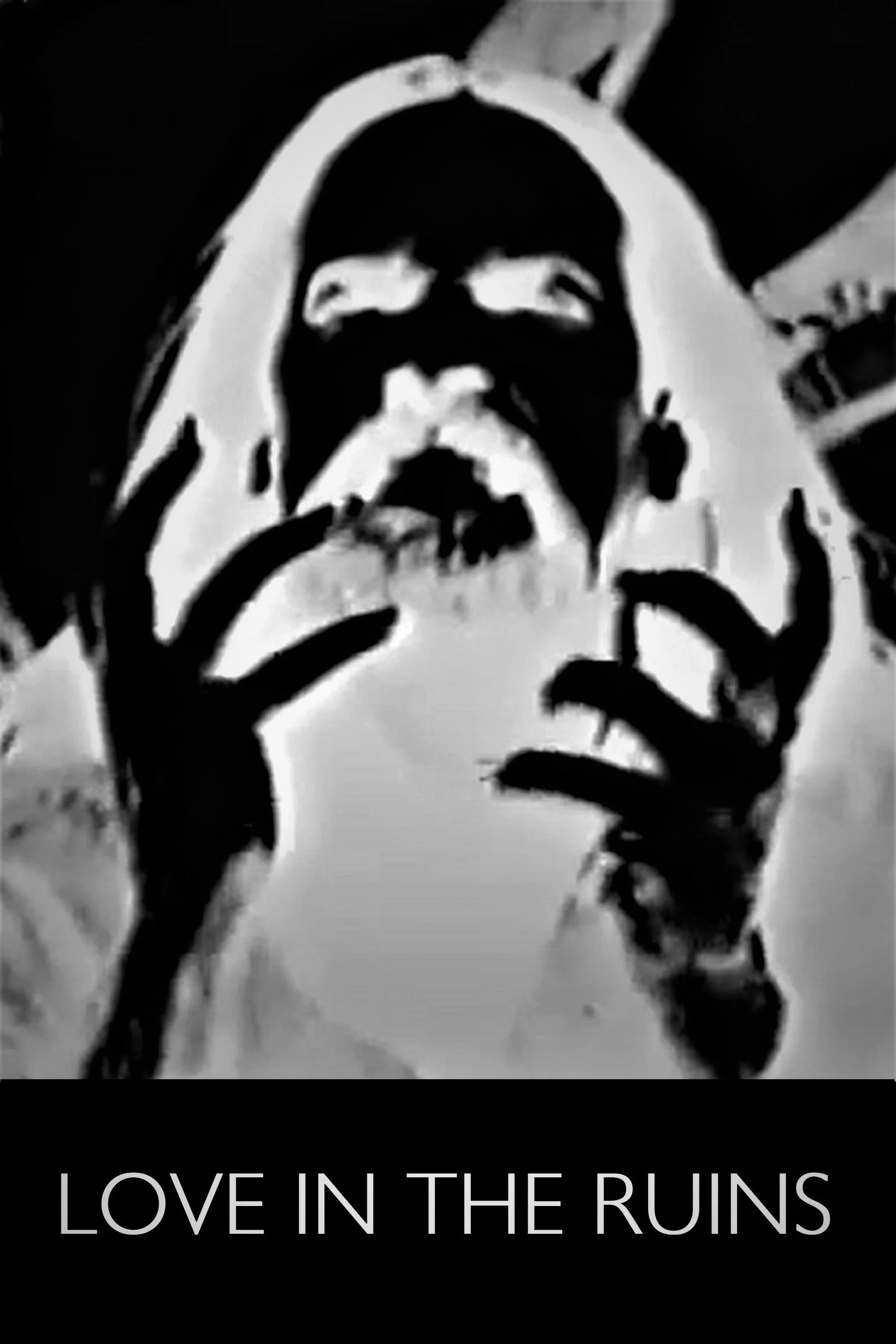 عشق در ویرانی ها