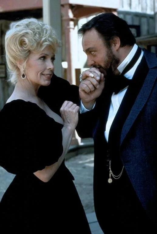 سرزمین بی‌مرد